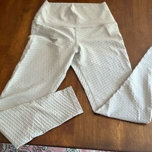 Born primitive Parragon leggings size medium